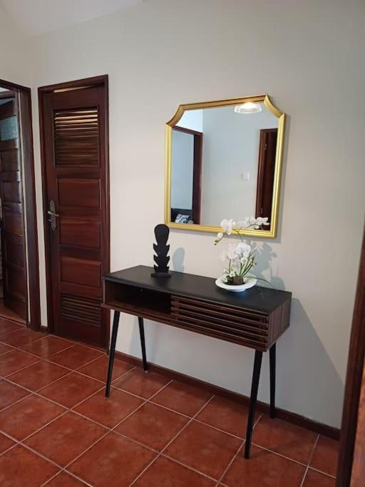 Apartment Roomy & Patio - 2 Bedroom Flat *
