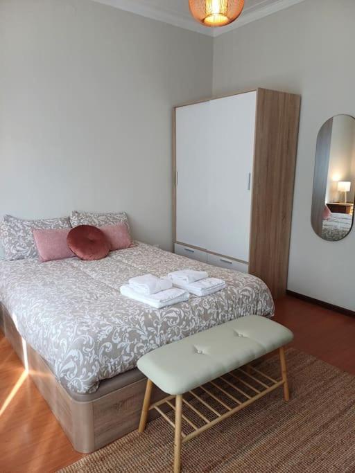 Roomy & Patio - 2 Bedroom Flat
