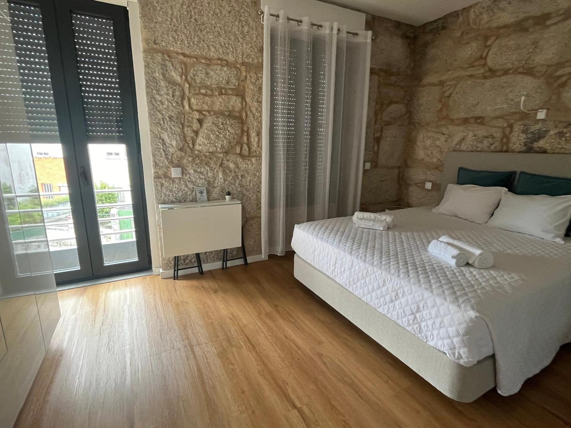 Ameixial Guest house Porto