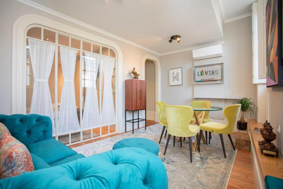 Liiiving In - Cedofeita Charming Apartment *