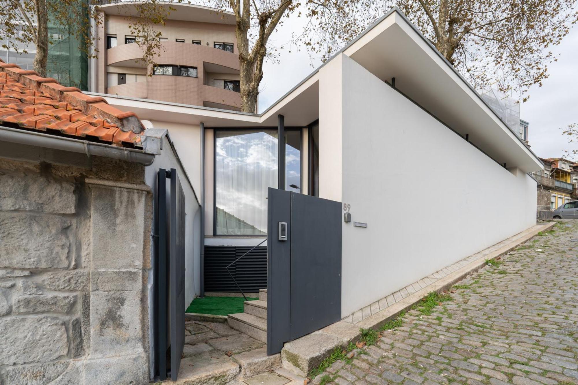 Host Wise - Bright And Cozy House With Dom Luis Bridge View Ferienhaus *