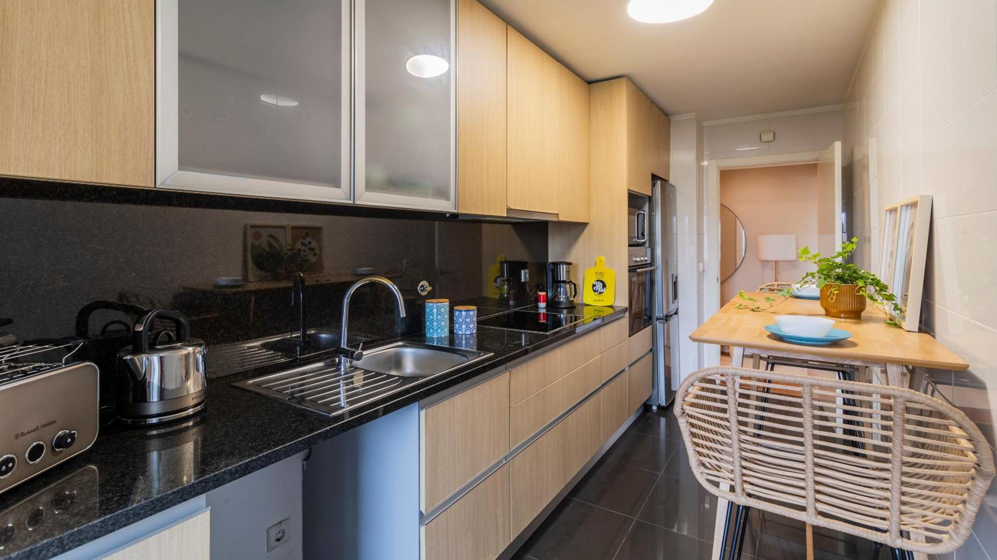 Com Varanda E Garagem Apartment *