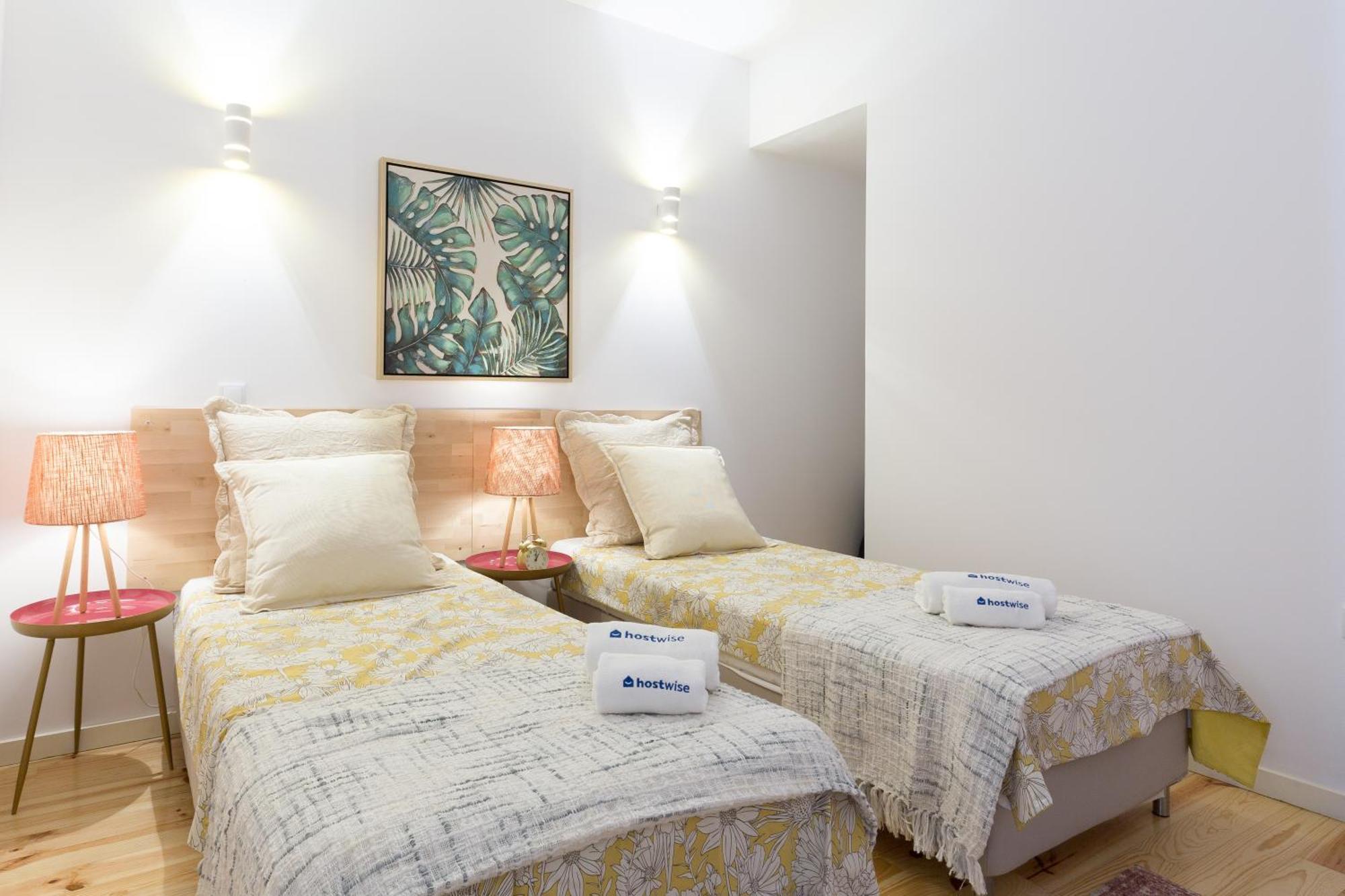 Host Wise - Spacious Bright Flat - Terrace Apartment *