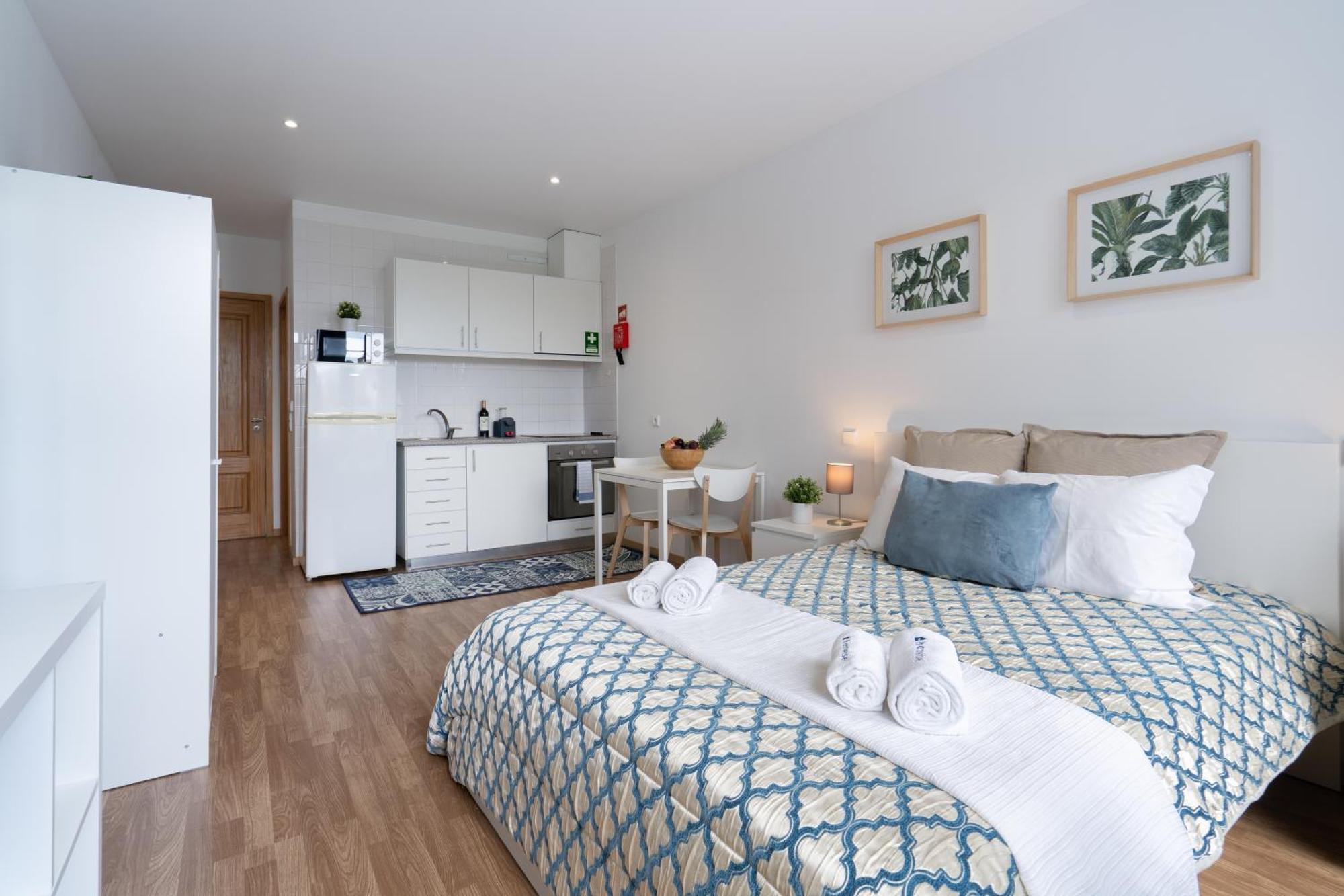 Host Wise - Enchanting Unique Flat - Ace Location Porto