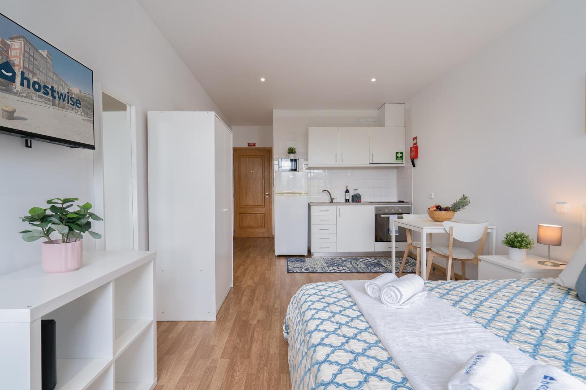 Host Wise - Enchanting Unique Flat - Ace Location Porto