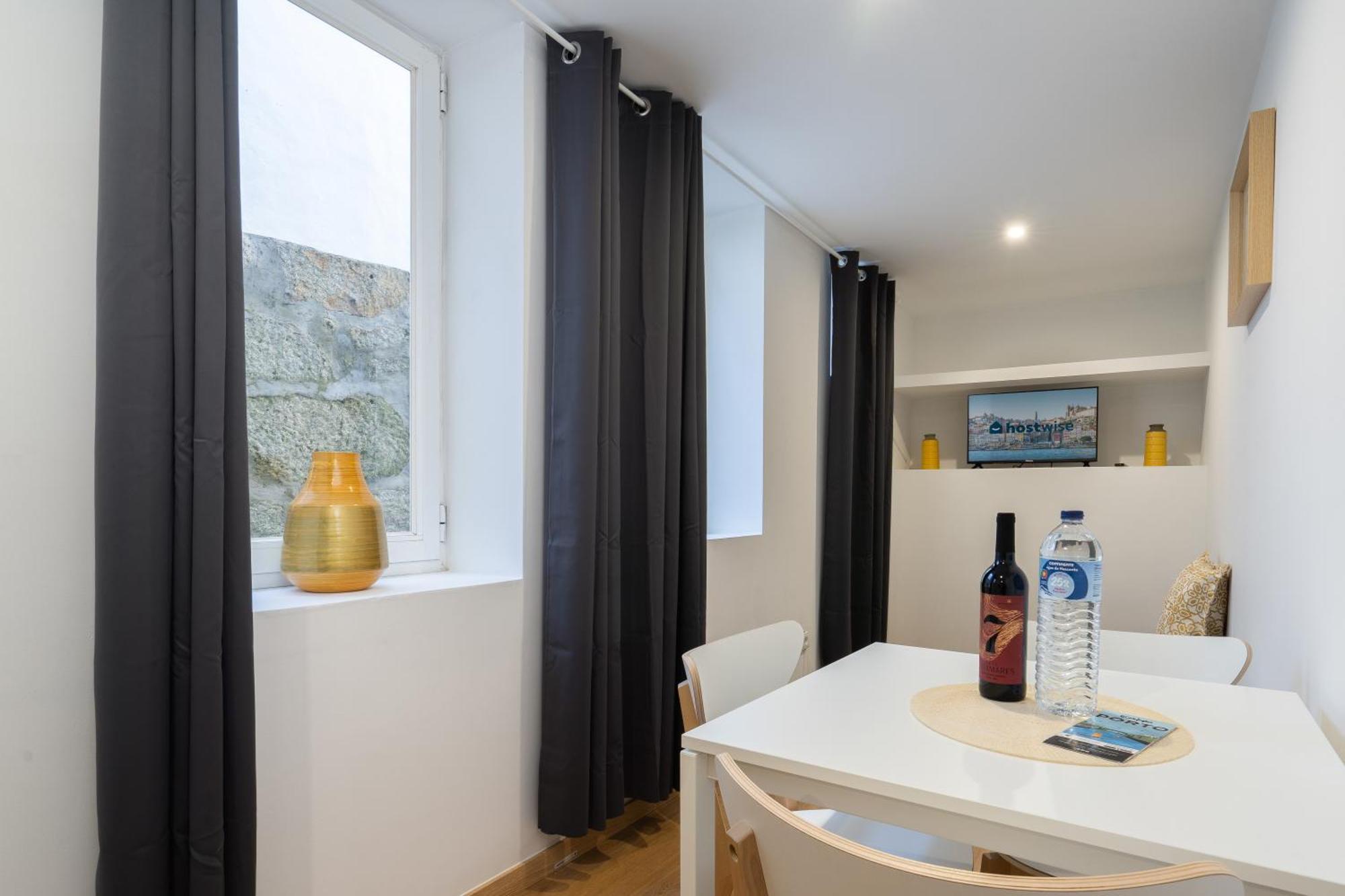 Host Wise - Enchanting Unique Flat - Ace Location Porto