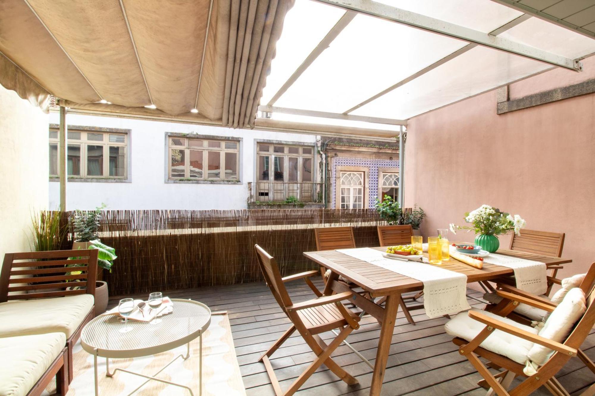 Apartment Fabrica Three-story Charm By Lovelystay *