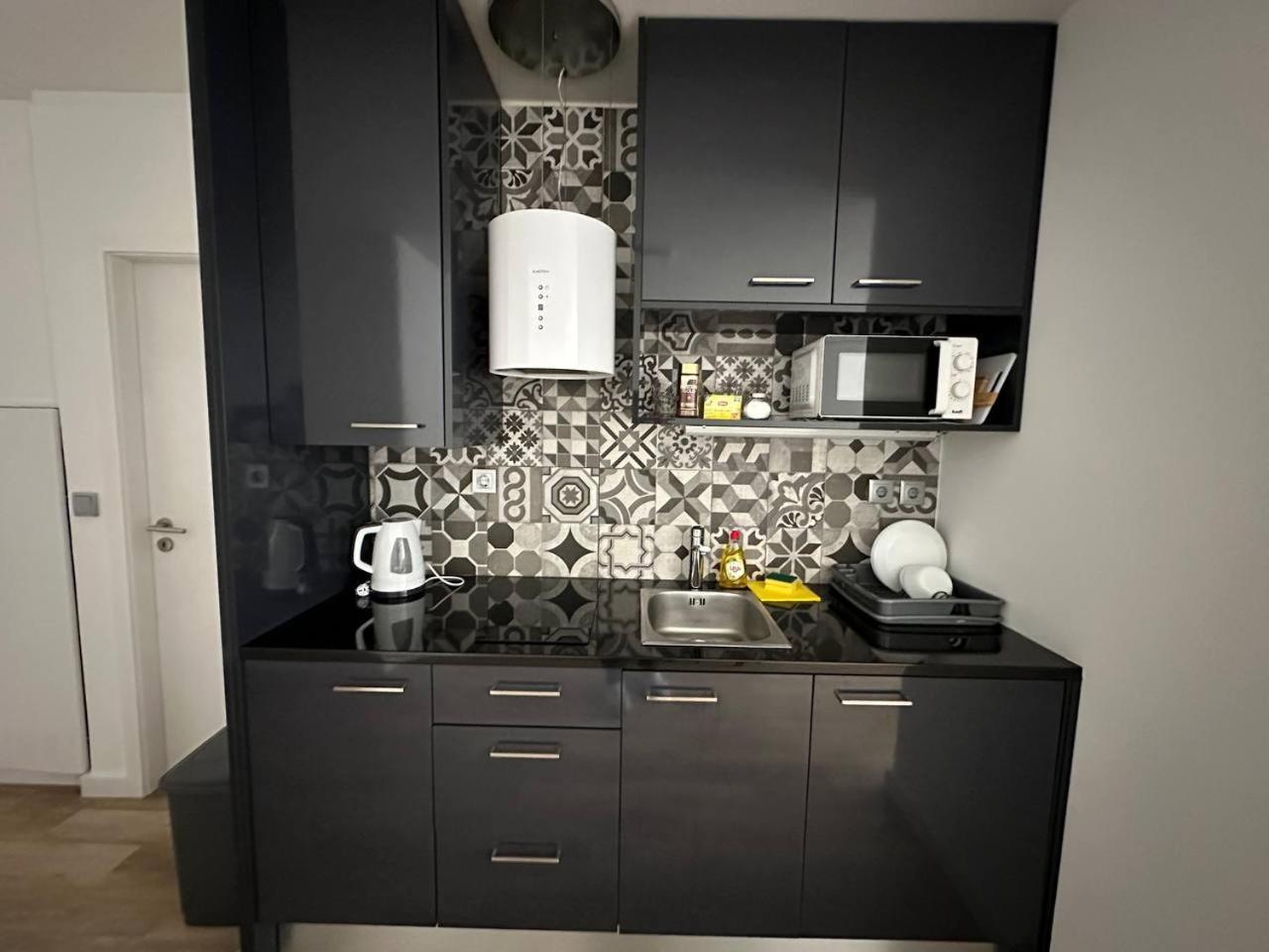 1-bedroom With Kitchenette&bathroom Apartamento Porto