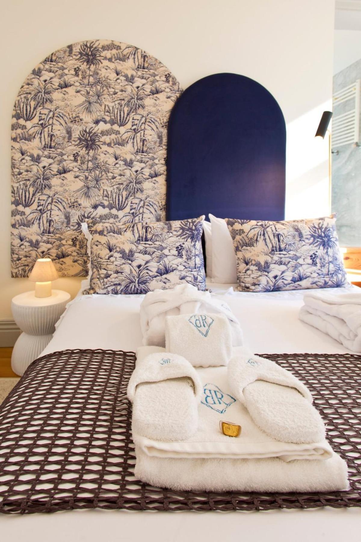 Boutique Rentals- The Miradouro Ribeira Apartment *