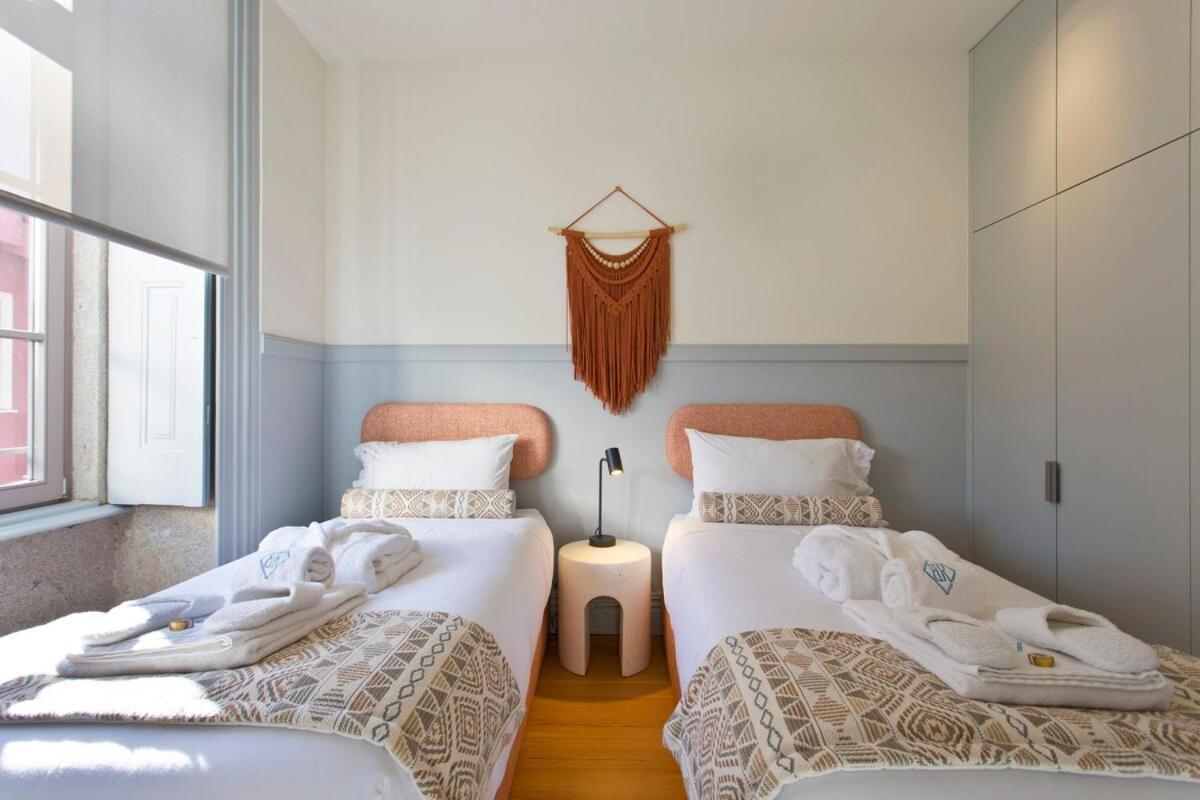 Boutique Rentals- The Miradouro Ribeira Apartment Porto