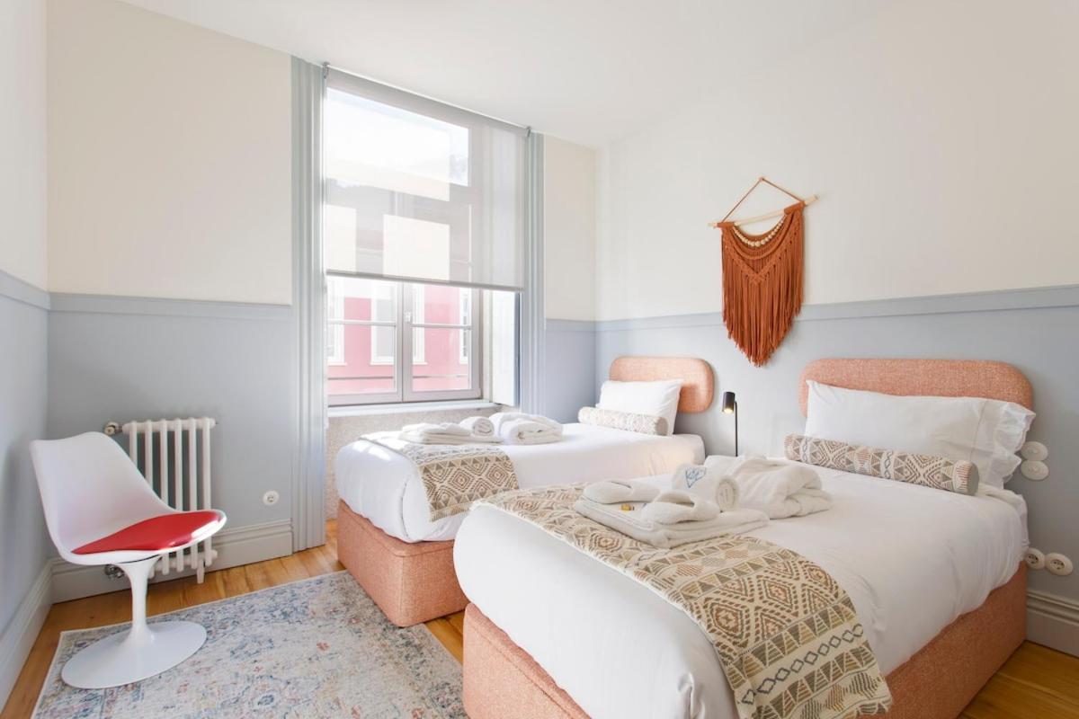 Boutique Rentals- The Miradouro Ribeira Apartment Porto