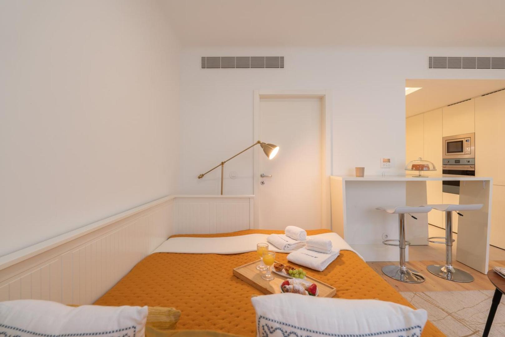 Hostwise - Stylish & Bright Apartment Porto