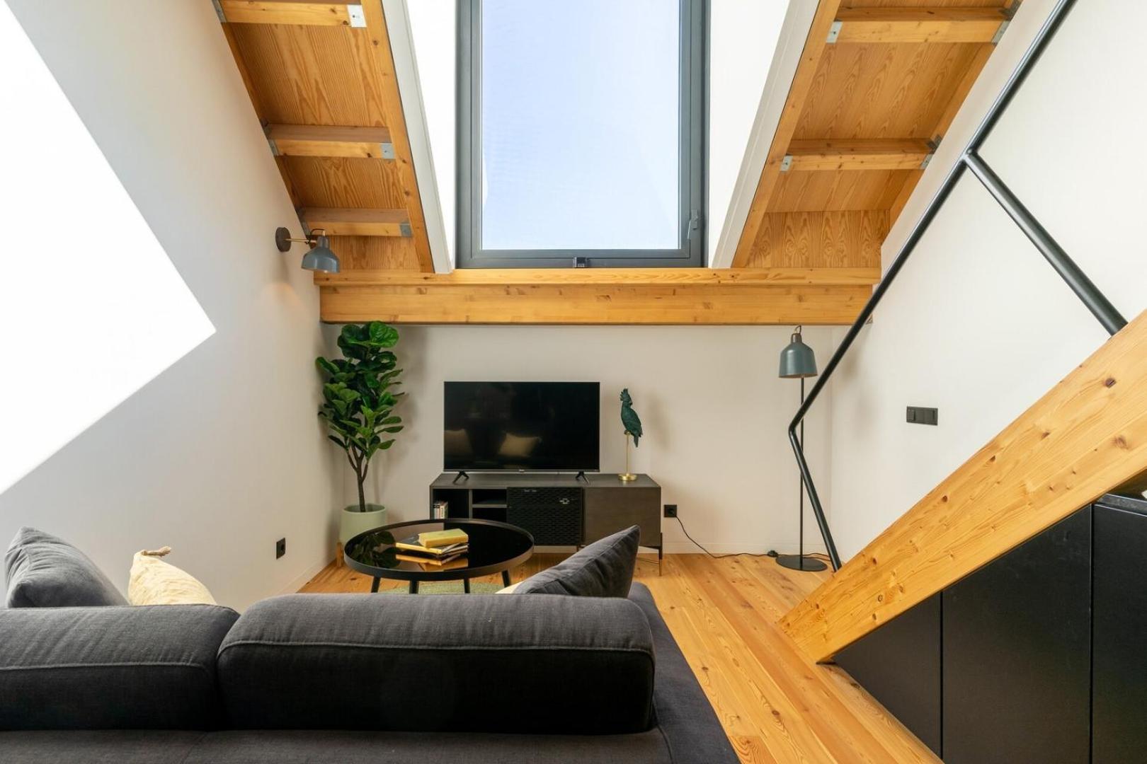 Modern And Cool Loft In The Middle Of Everything Apartment