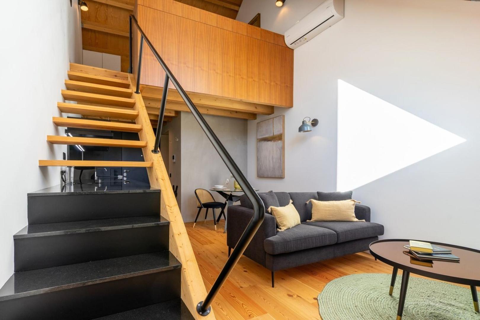 Apartment Modern And Cool Loft In The Middle Of Everything