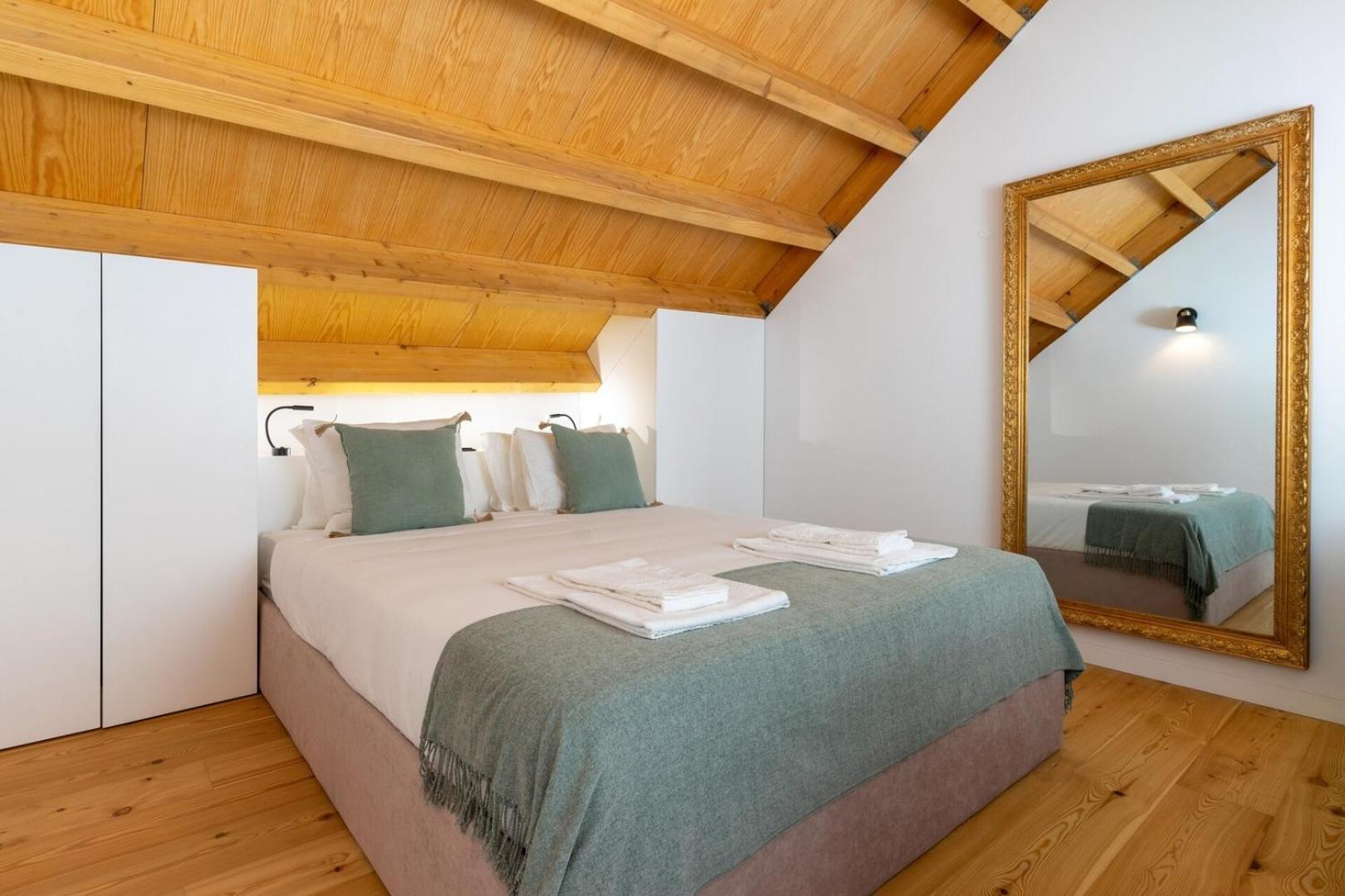Apartment Modern And Cool Loft In The Middle Of Everything
