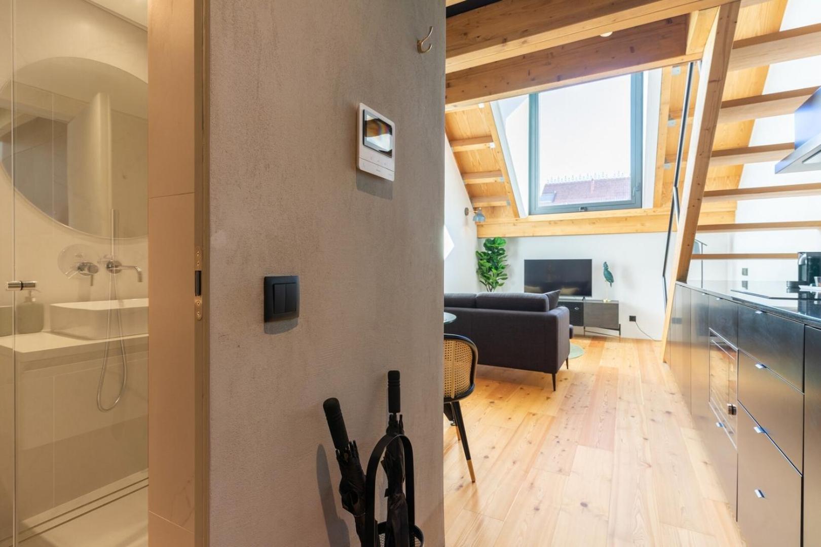Modern And Cool Loft In The Middle Of Everything Apartment *