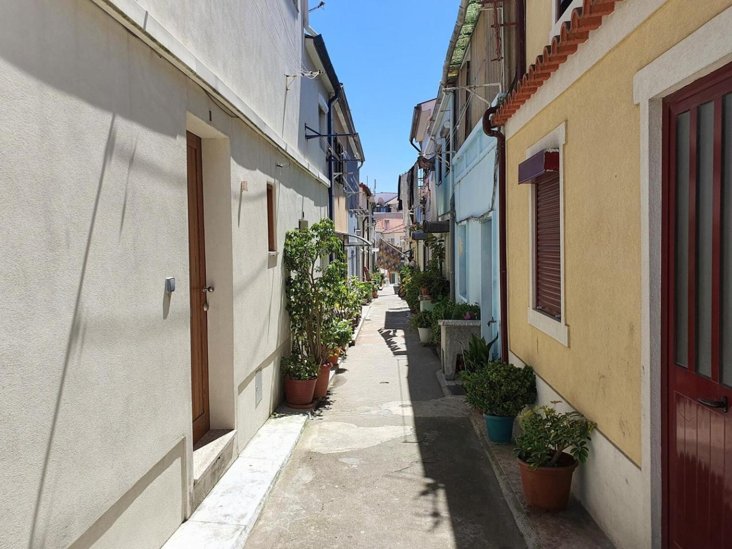 Typical House In A Historical Pedestrian Quarter Ferienhaus