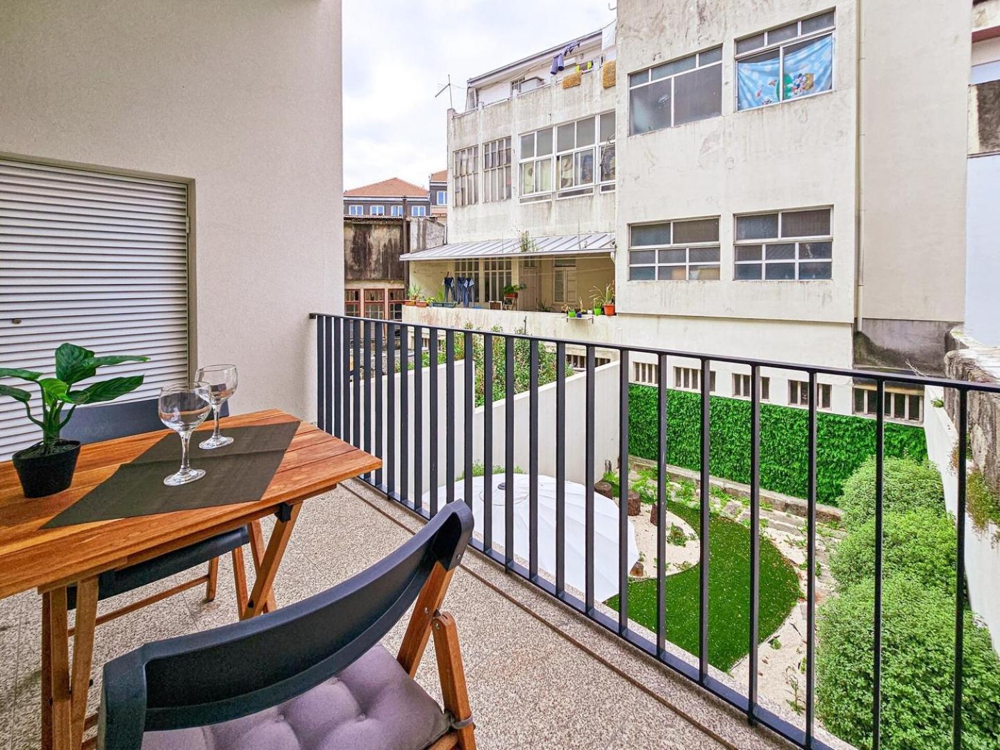 Loft W. Private Balcony And Ac Few Steps To River Luxury tent Porto