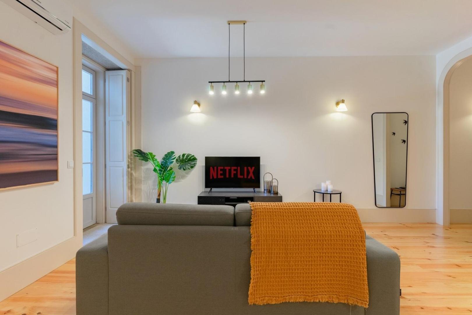 Spacious With Patio At Historic Center Campismo de Luxo
