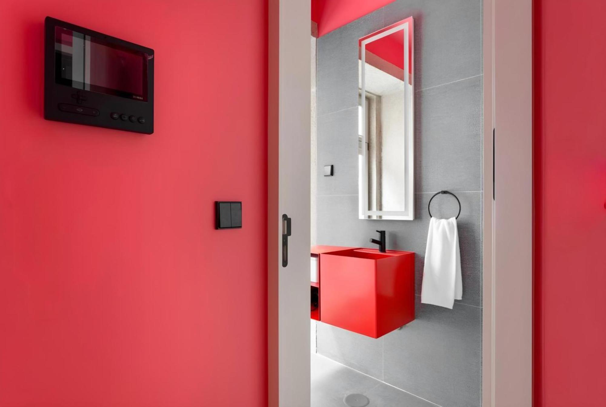 Apartment Center-1 W Ac *