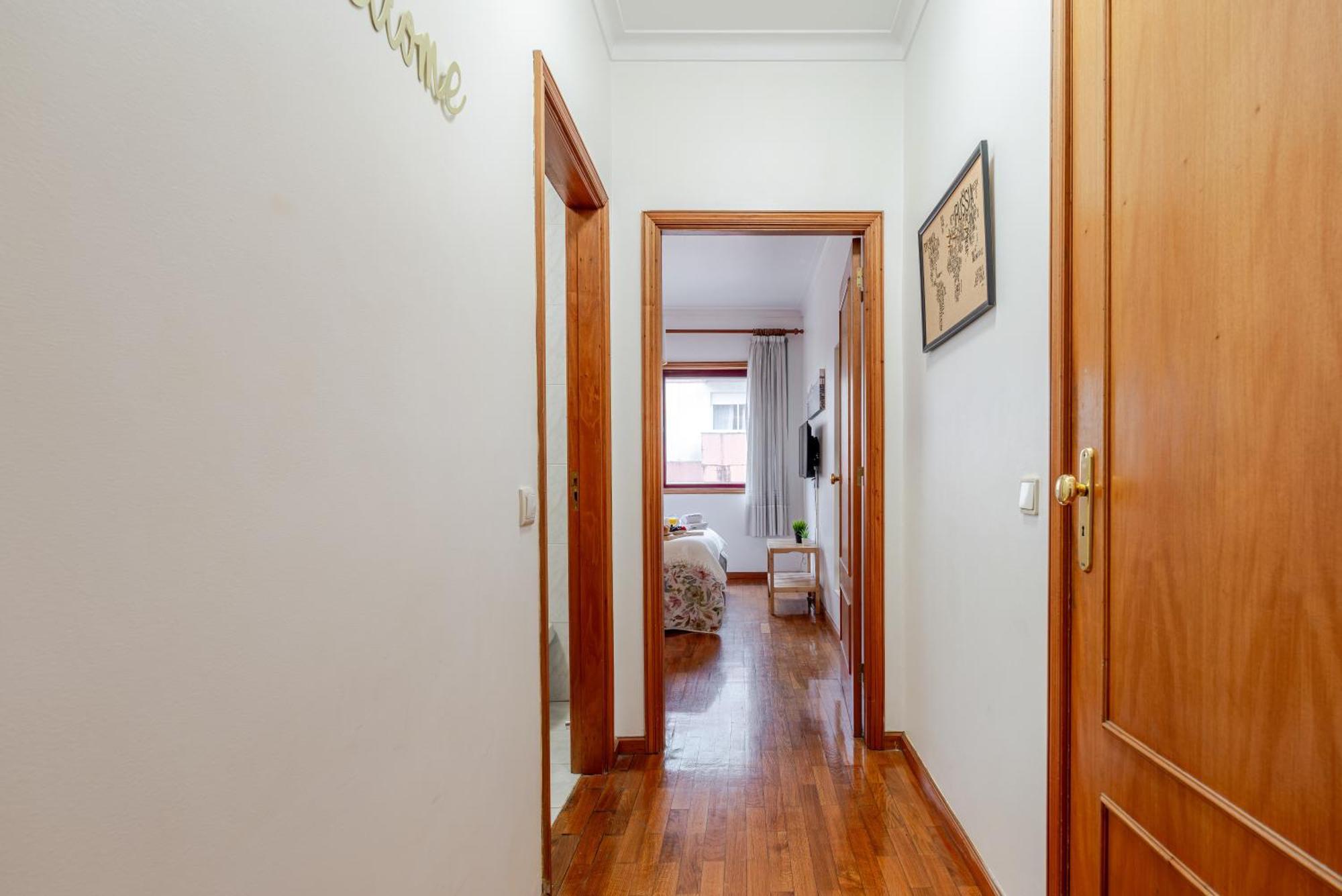 Host Wise - Rustic Bright Flat - Centre * Porto