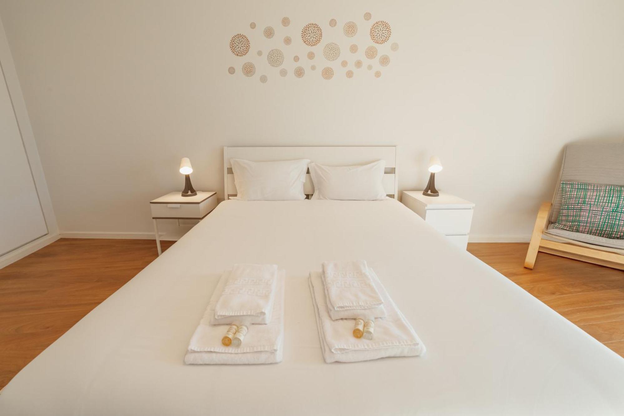 Apartment Bright Deluxe By Hosty Porto