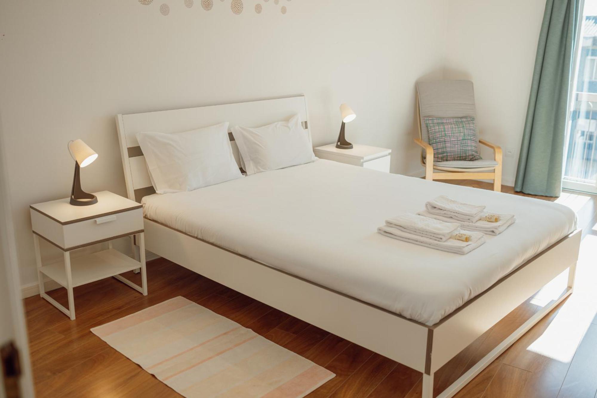 Apartment Bright Deluxe By Hosty Porto