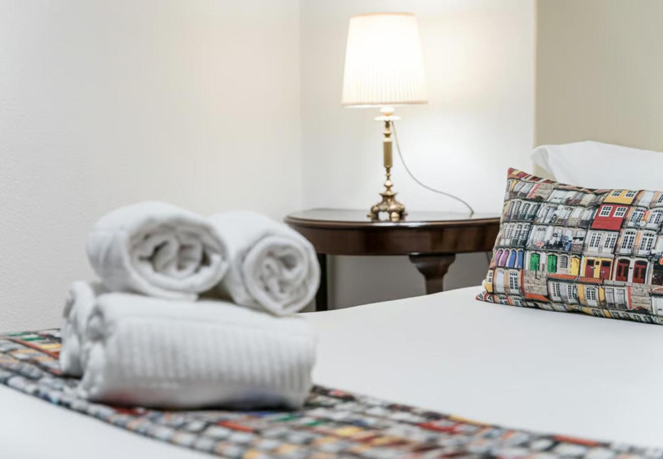 Office Suits In Flores By D&s Guest house Porto