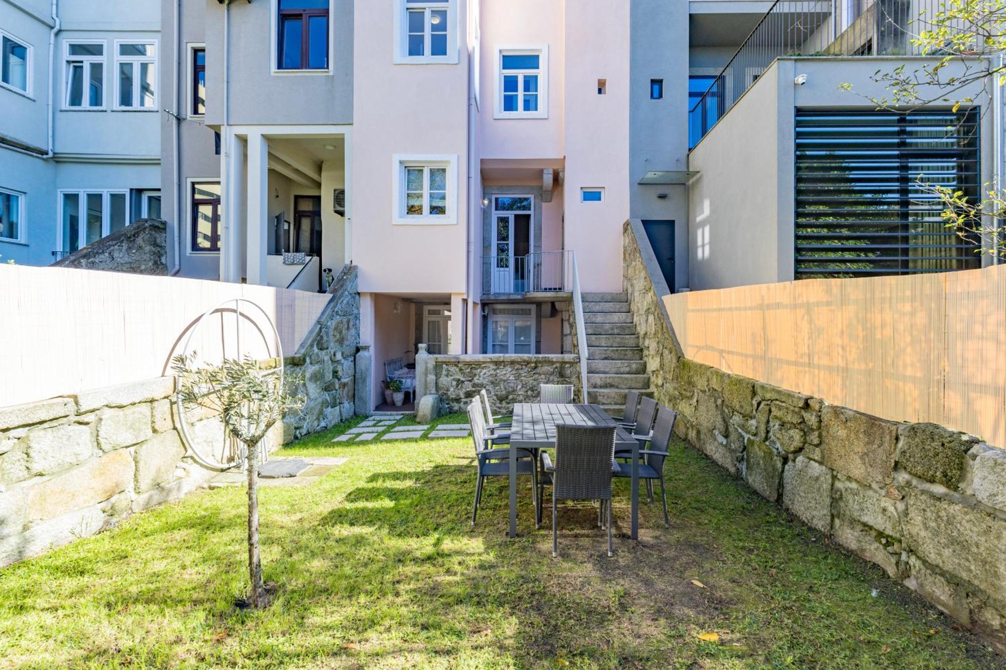 Villa Alegria Rubi - Urban Oasis With Garden Porto