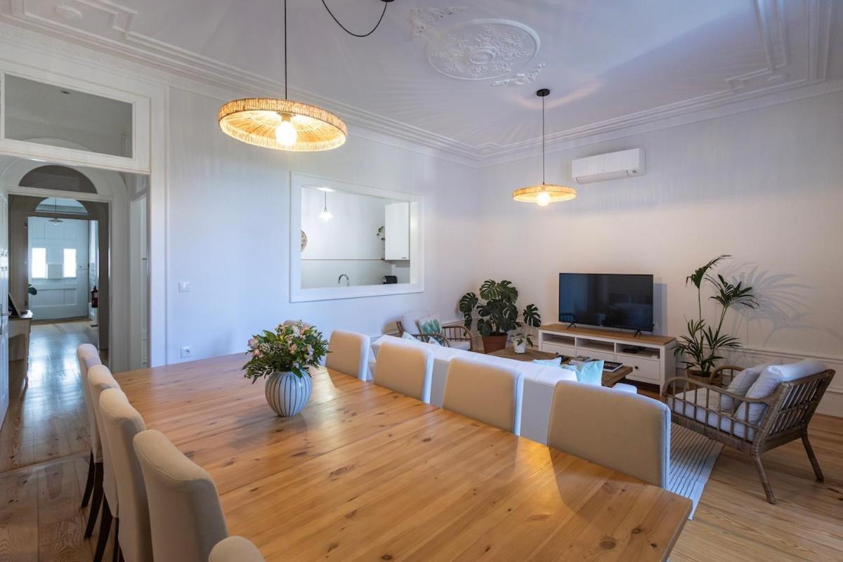 Alegria Rubi - Urban Oasis With Garden Villa