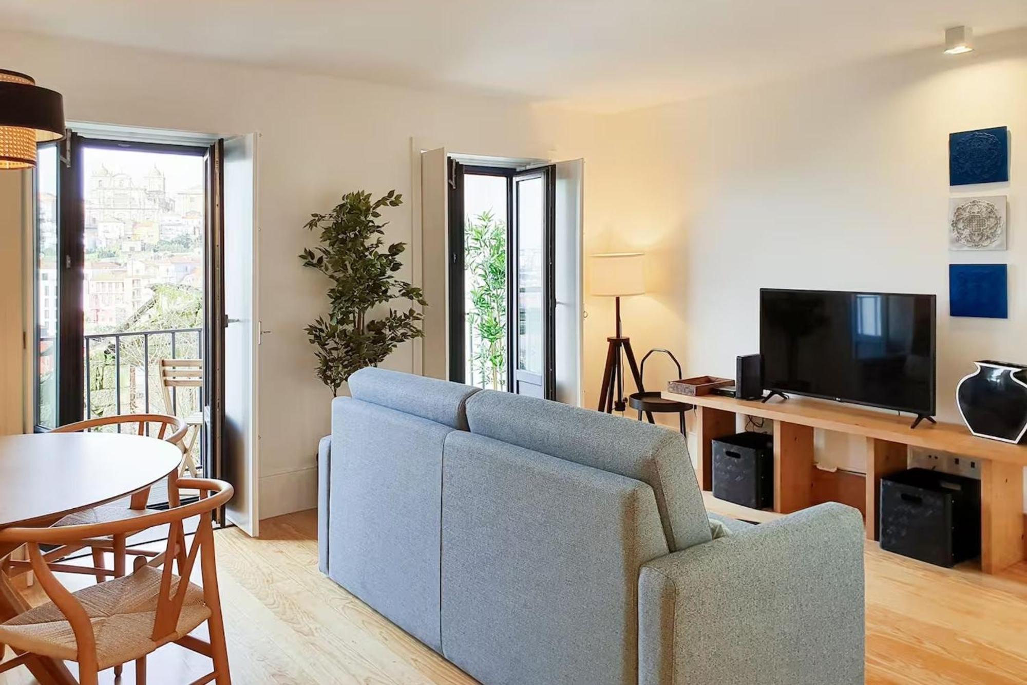 Apartment Great Flat & View In Historic By Lovelystay Porto