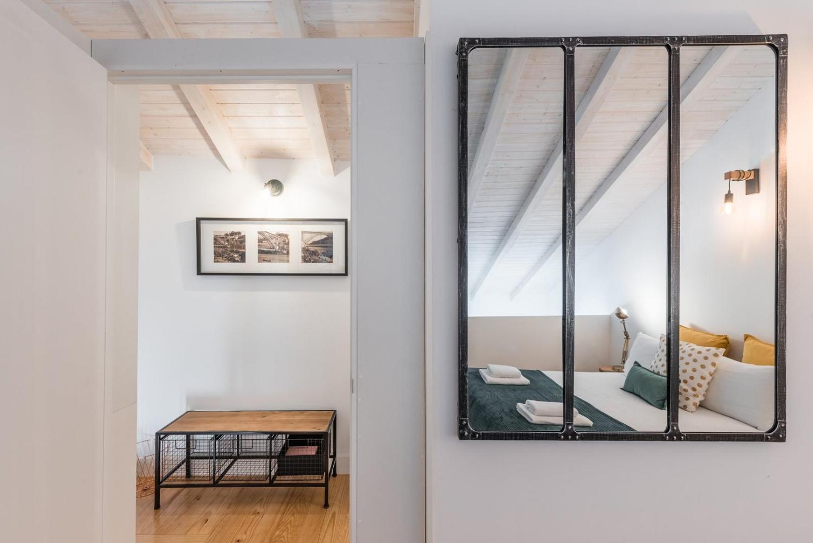 Guestready - Ladder Mezz * Porto