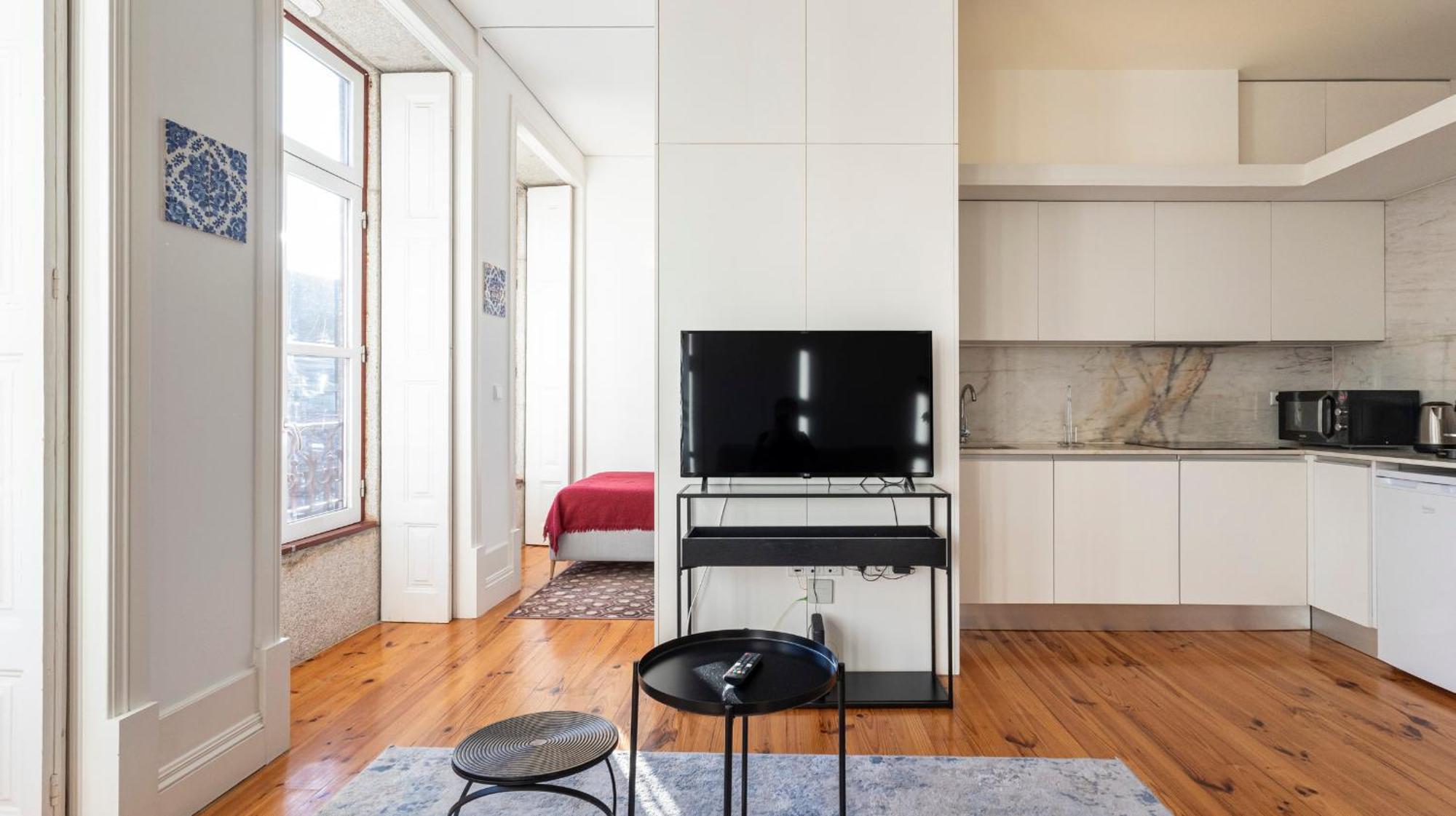 Apartment Bright Flat Few Steps To Aliados Av By Lovelystay Porto