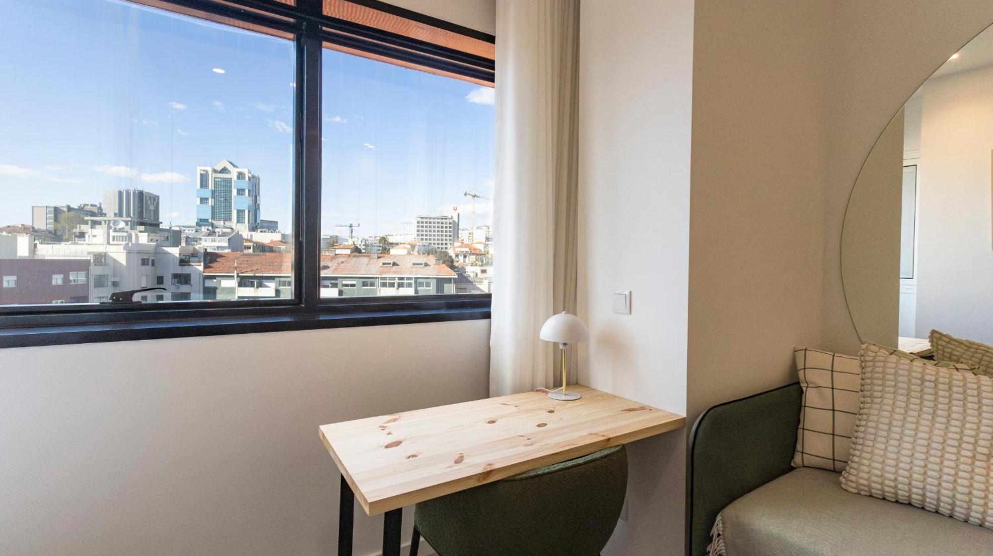 Bright 2br Flat Near Praca Da Galiza By Lovelystay Apartment *