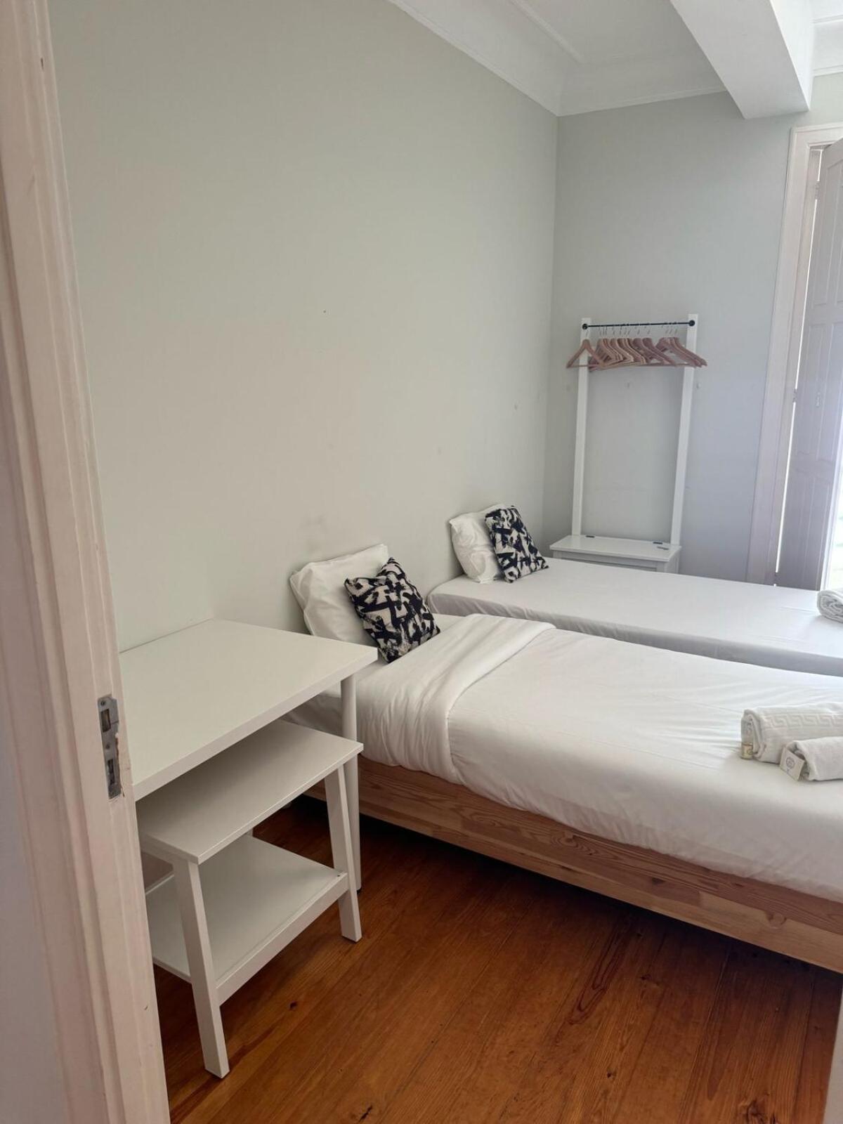 The Cale - Porto, Firmeza 2 * Porto