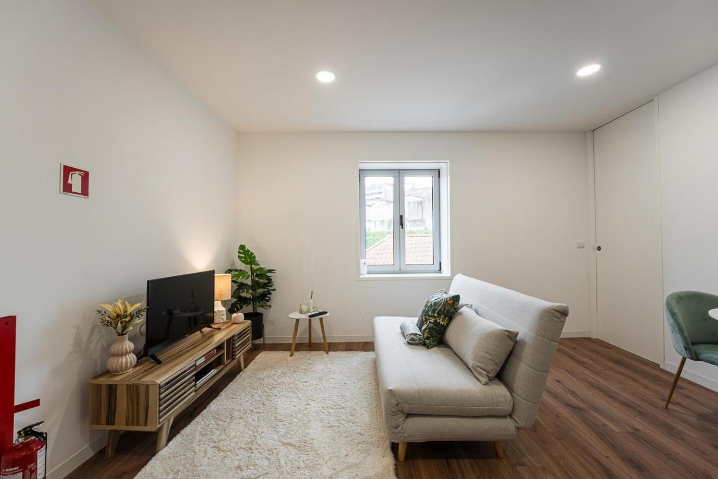 Guestready - Urkunina *