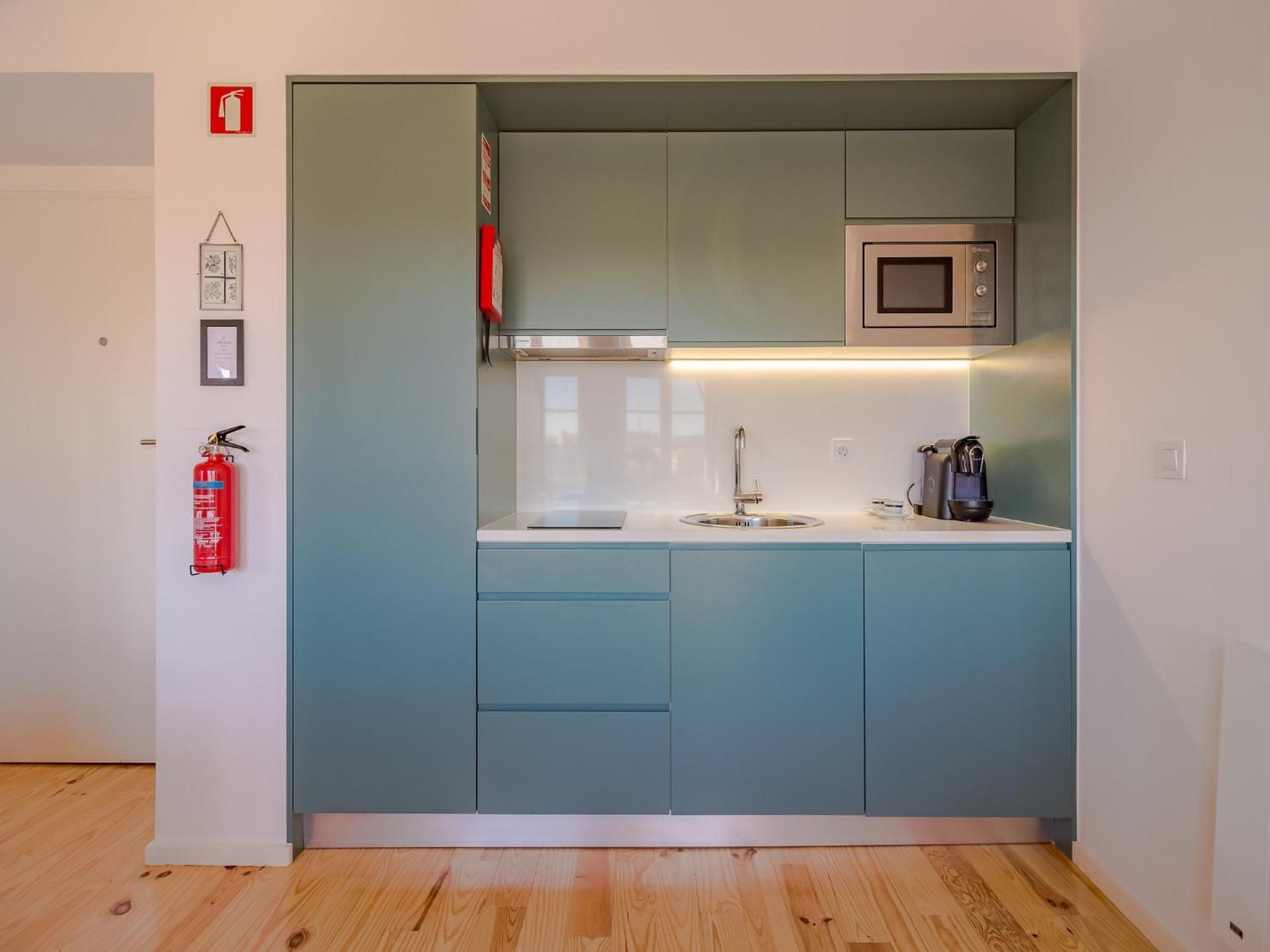 Apartment Cozy Perfect Location & Comfort *