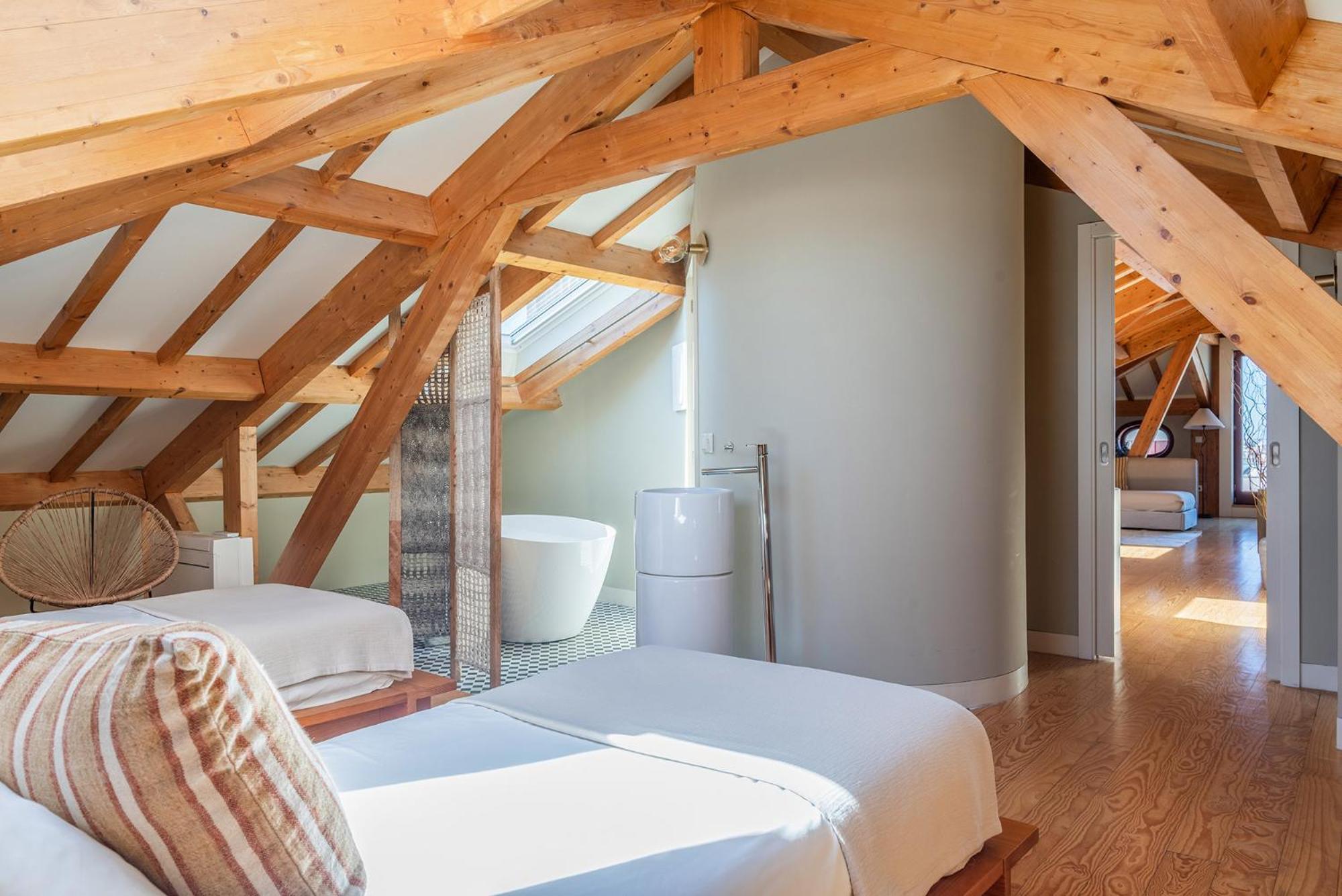 Apartment Alves Da Veiga 3*