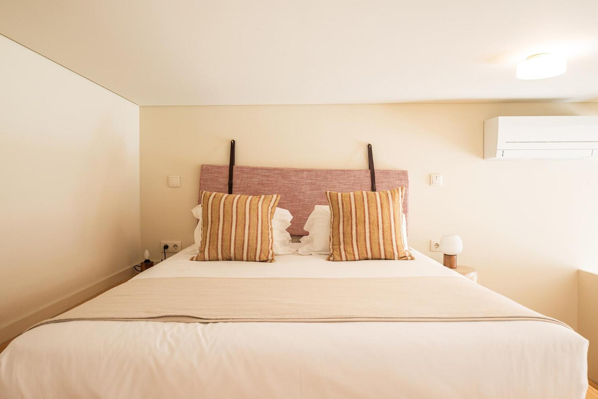 Alves Da Veiga Apartment 3*