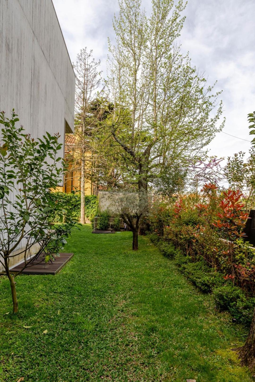 Hostwise - Grand W/ Pool, Garden & Garage Ferienhaus
