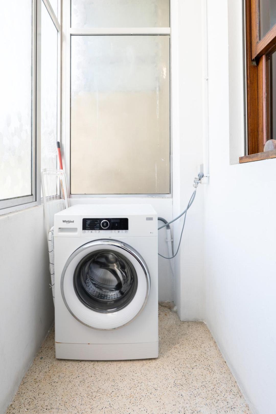 Hostwise - Bright & Spacious Flat *