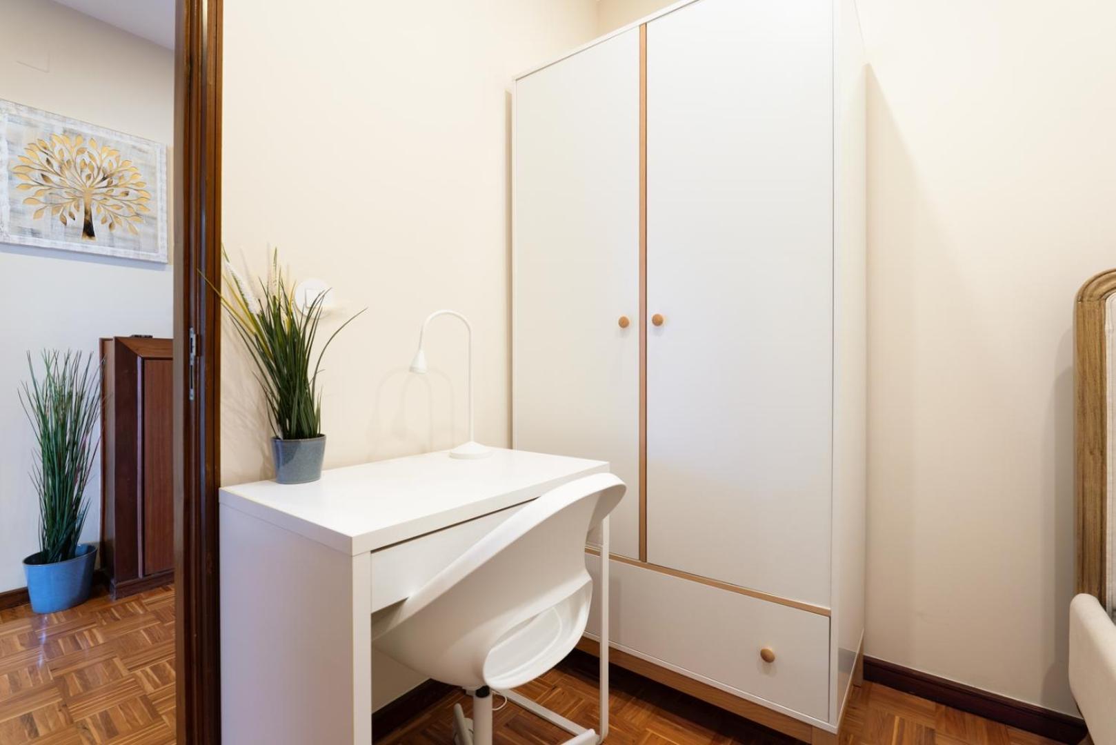 Appartement Hostwise - Bright & Spacious Flat