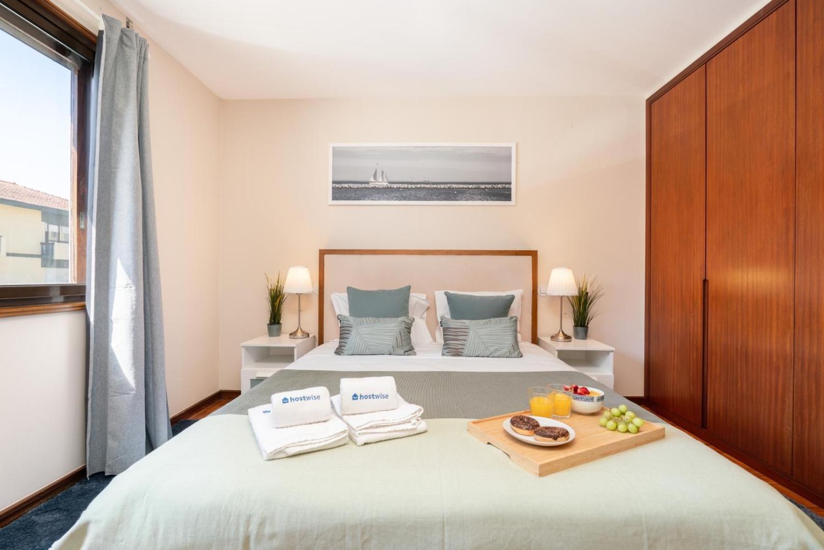 Hostwise - Bright & Spacious Flat Appartement *
