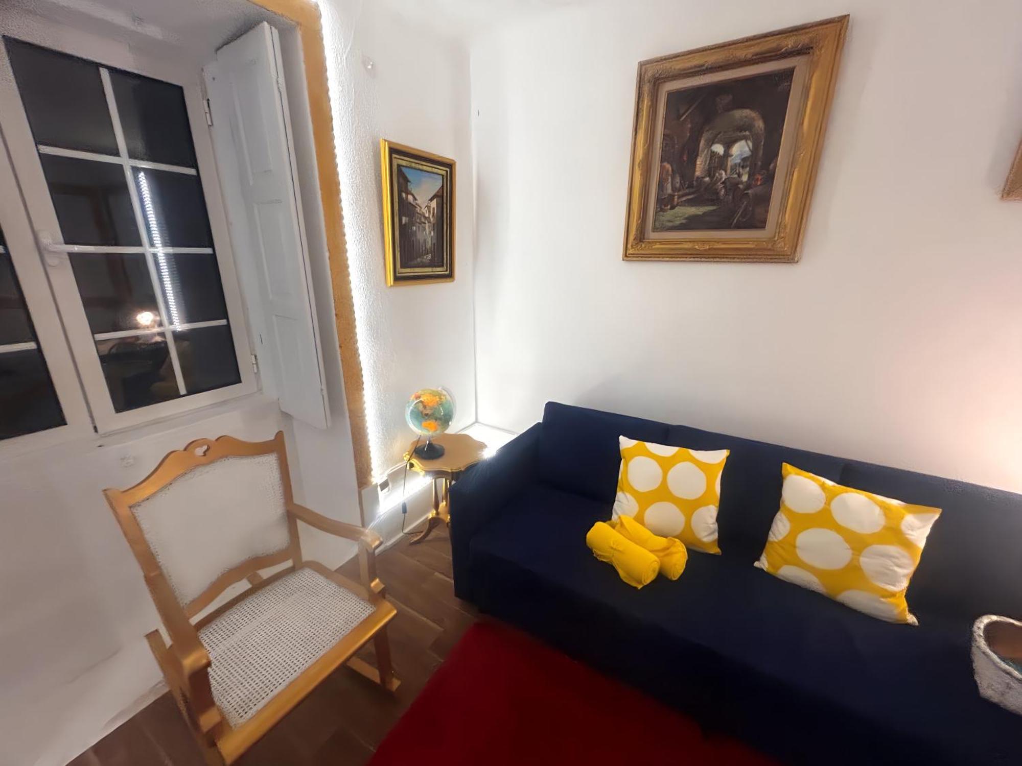 Blue Miragaia - Citycenter Golden Apartment *
