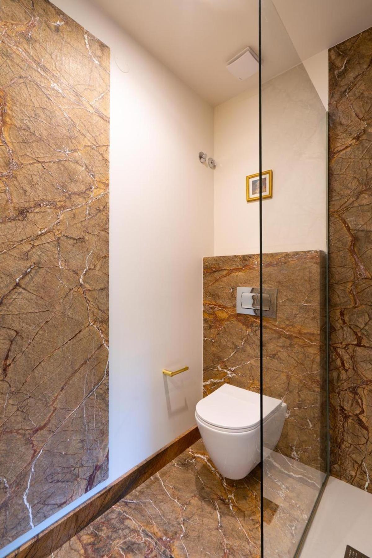 Villa Serralves 1048 Luxury