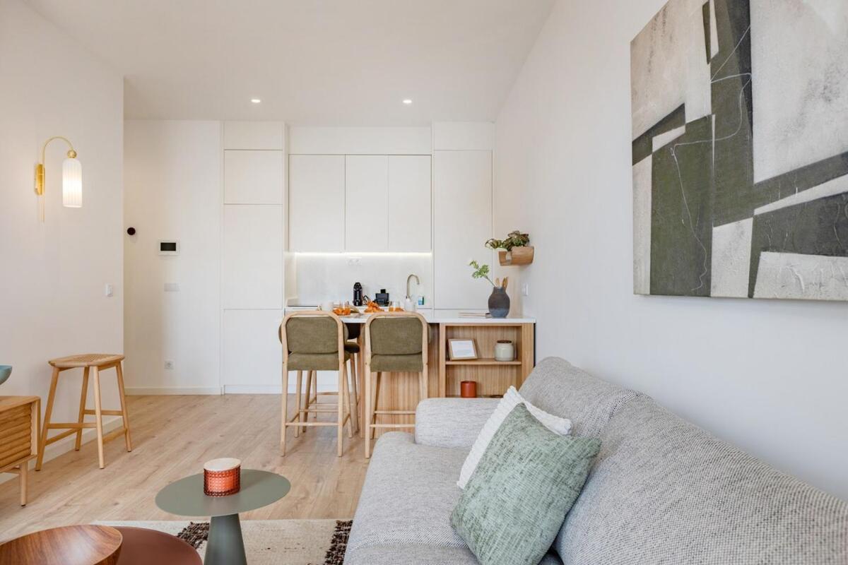 Apartment The Bright Life At Boavista Flats