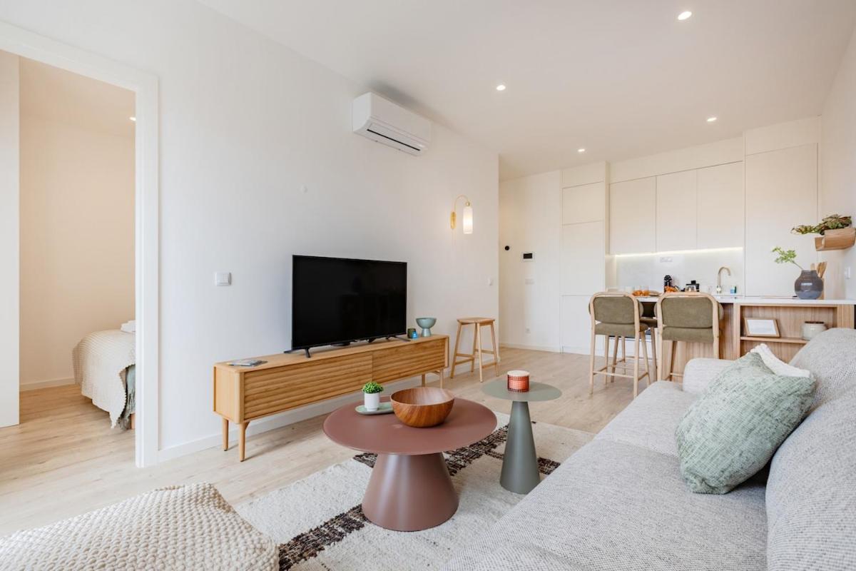 Apartment The Bright Life At Boavista Flats