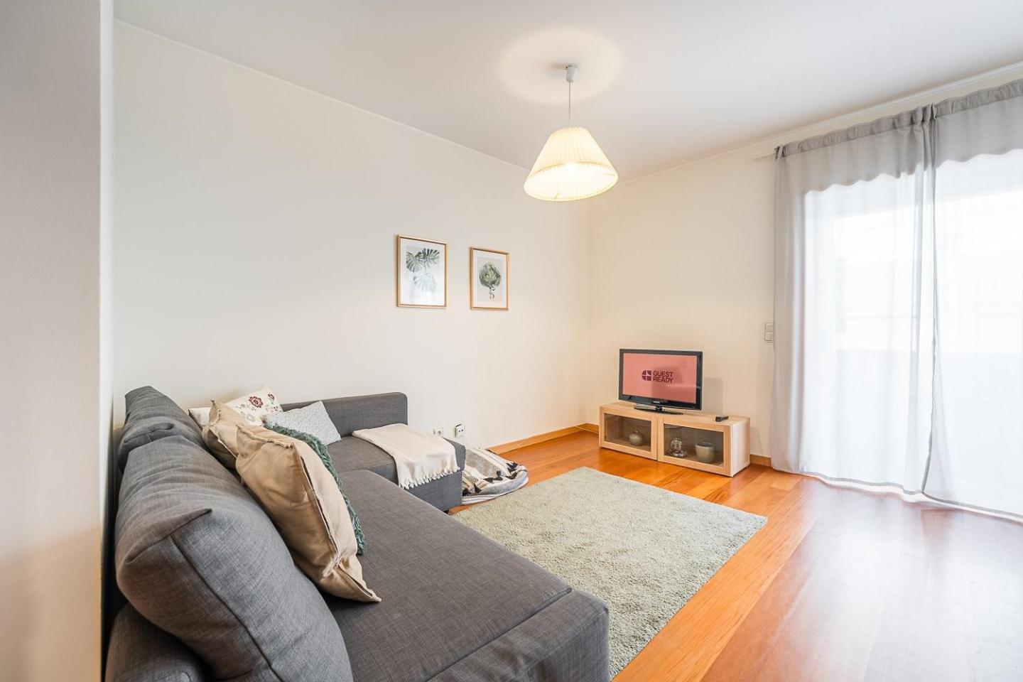 Guestready - Cityscape With Balcony Apartment Porto