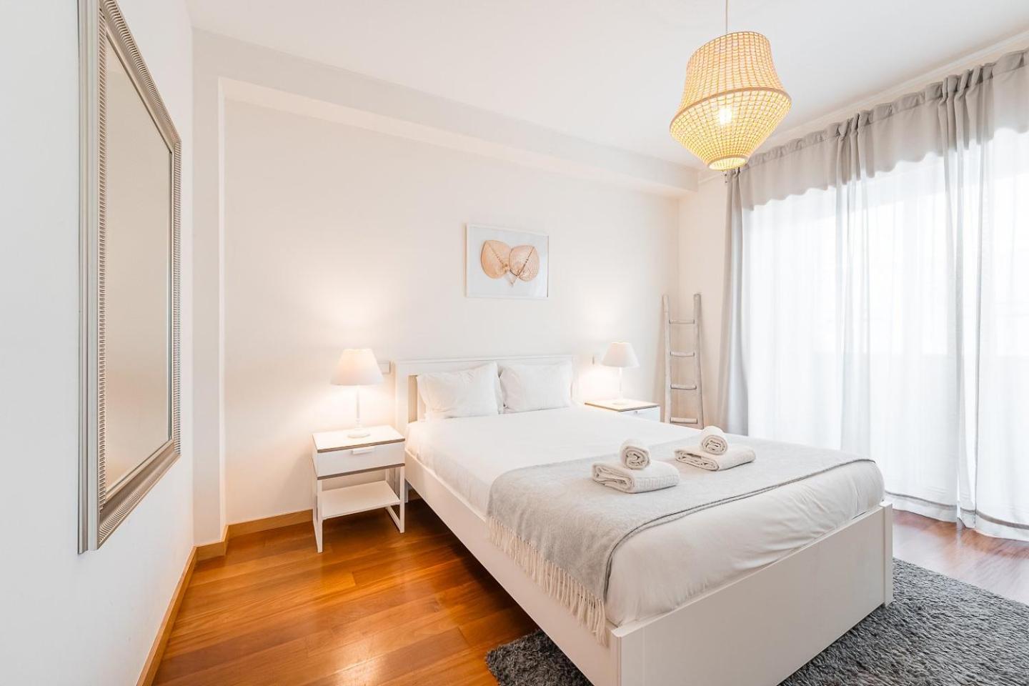 Guestready - Cityscape With Balcony Apartment Porto