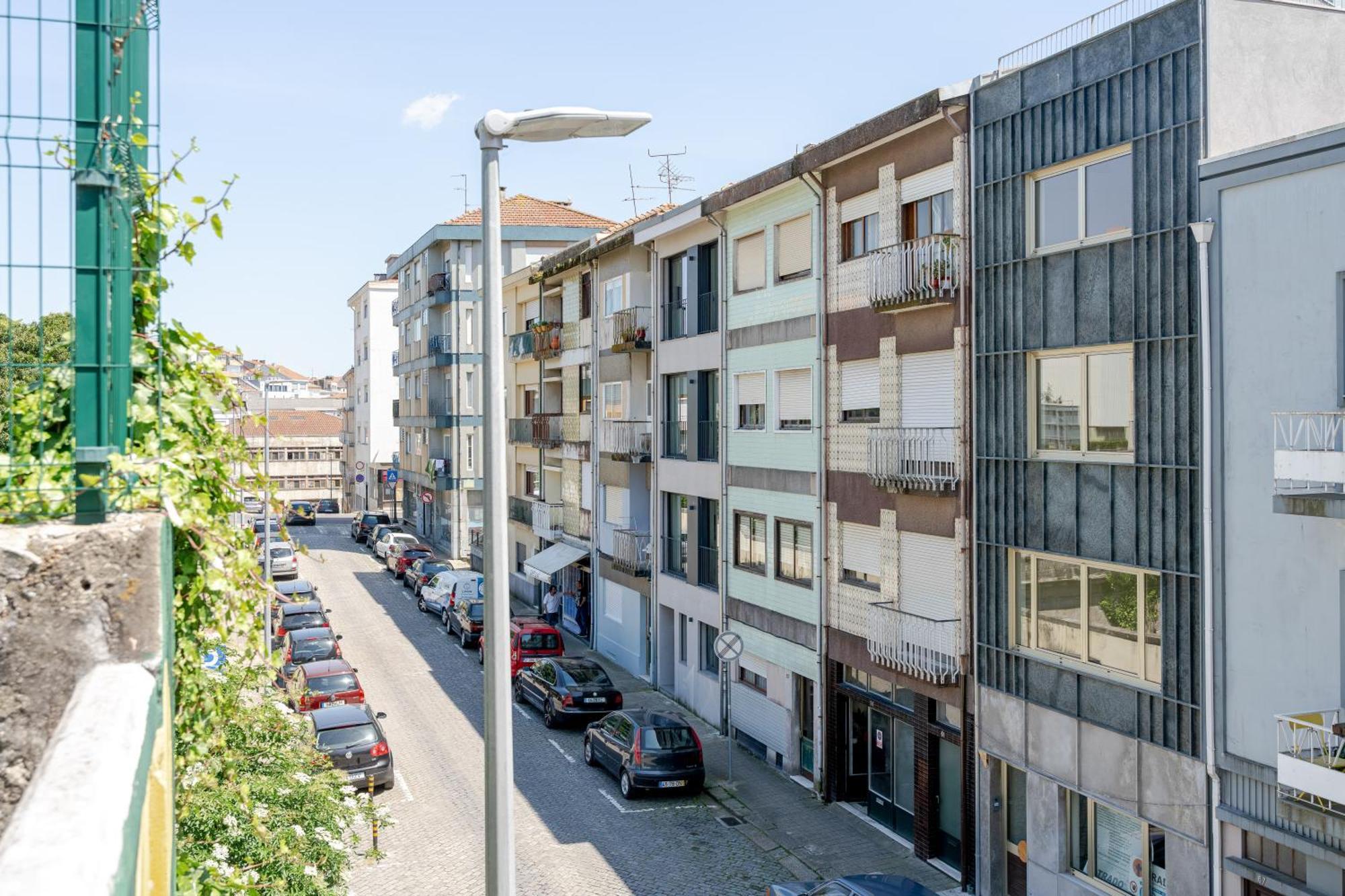 Apartment Hostwise - Premium & Modern Building *